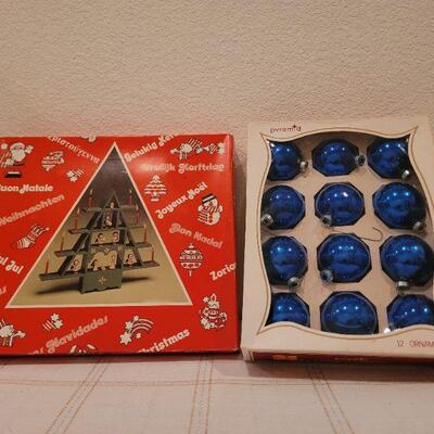 Lot 720: Vintage Wood Christmas Tree w/ Figures ðŸŽ„ and Christmas Ornaments 