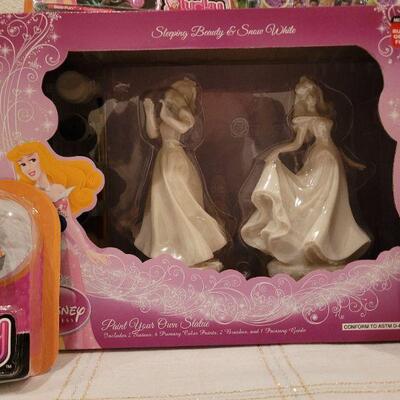 Lot 726: Assorted Princess NEW Gifts