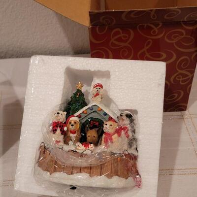 Lot 732: Assorted Christmas Ornaments and Deco