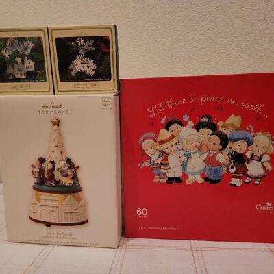 Lot 735: Hallmark Christmas Ornaments + NEW Puzzle