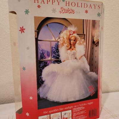 Lot 737: Vintage BARBIE Christmas Holiday Edition 