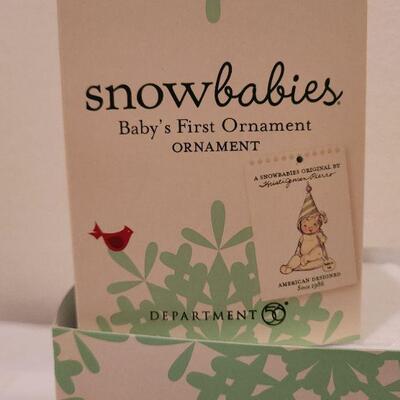 Lot 739: Assorted Dept 56 Snowbabies Christmas Figures 