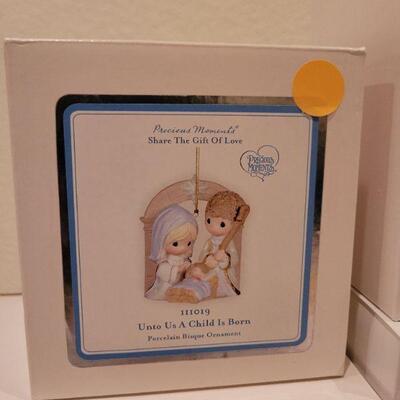 Lot 741: Assorted Dept 56 Snowbabies Christmas Figures 