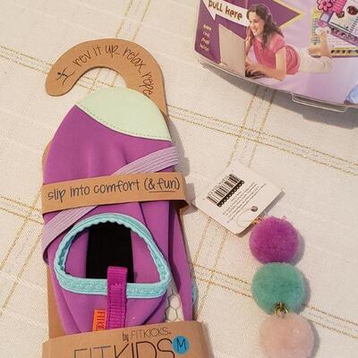 Lot 757: NEW Video Journal, Fit Shoes & Key Chain