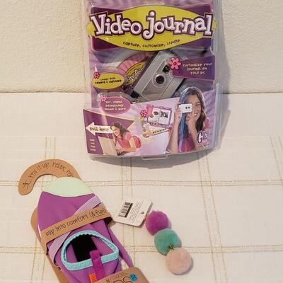 Lot 757: NEW Video Journal, Fit Shoes & Key Chain