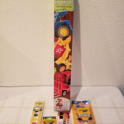 Lot 761:  NEW Movable Construction Truck Decorations & Art Supplies 