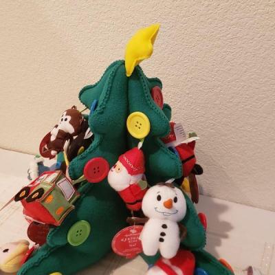 Lot 762: NEW Soft Christmas Tree with NEW Soft Ornaments 