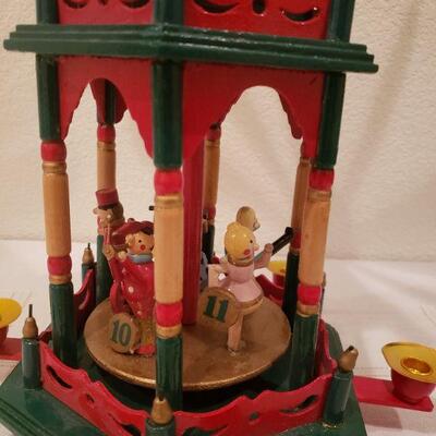 Lot 768: Vintage Christmas Pyramid (12 days of Christmas)
