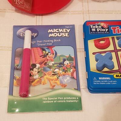 Lot 780: New Holiday Lot