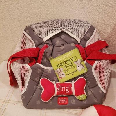 Lot 815: NEW "Jingle" Interactive Story Buddy, Carrier for Jingle and Toy for Jingle