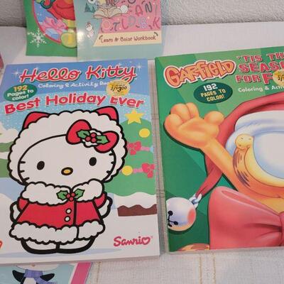 Lot 828: Large Assortment of NEW Children's Coloring and Activity Booms