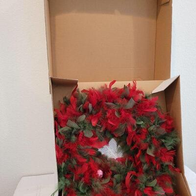 Lot 831: Vintage ANGEL WREATHS 19" Red Feather Christmas Wreath in Box #3