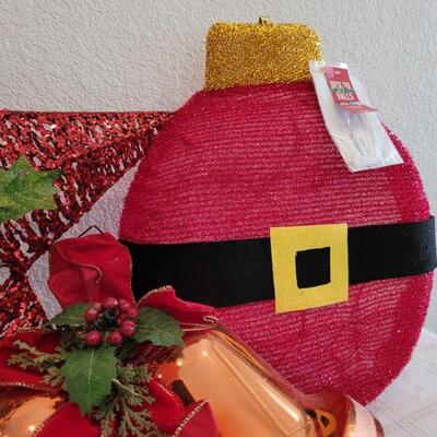 Lot 832: (3) Assorted Christmas Themed Hanging Home Deco
