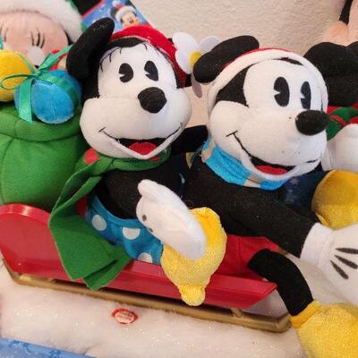 Lot 837: Assorted Disney Mikey and Minnie Christmas Characters (Mickey works, others need battery)