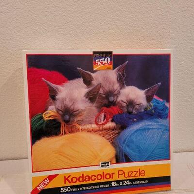 Lot 846: Vintage KODAK 550 pc Kittens in Yarn Basket NEW Puzzle