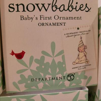 Lot 861: Assorted Dept 56 Snowbabies Christmas Figures 