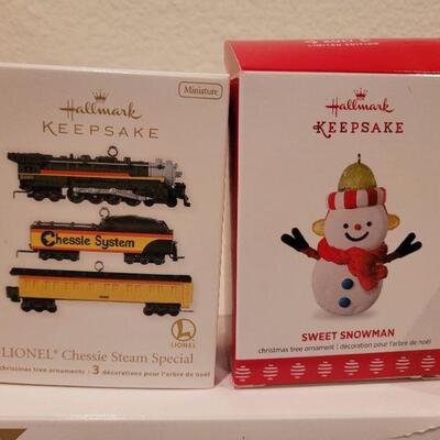Lot 868: Assorted Hallmark Christmas Ornaments 