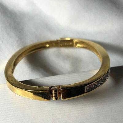 Lot 110 - Swarovski Crystal Gold Bracelet