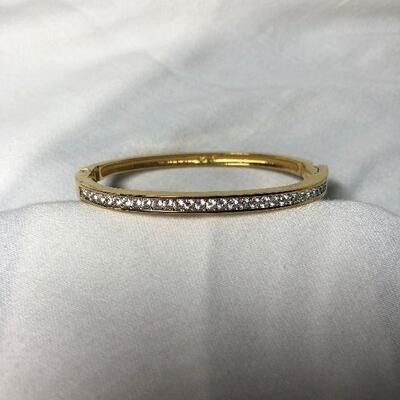 Lot 110 - Swarovski Crystal Gold Bracelet