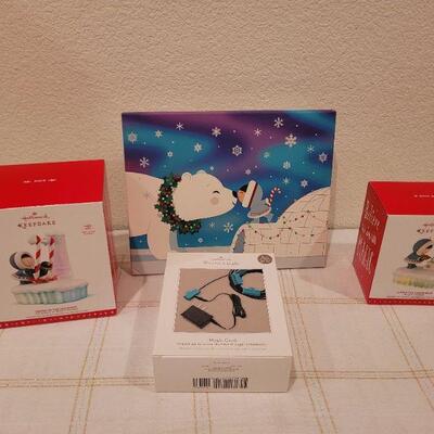 Lot 880: Hallmark Magic Cord Ornaments w/ Magic Cord