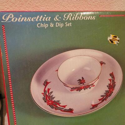 Lot 881: Set of Poinsettia Ribbons Plate/Bowl and NEW MIKASA Christmas Dish