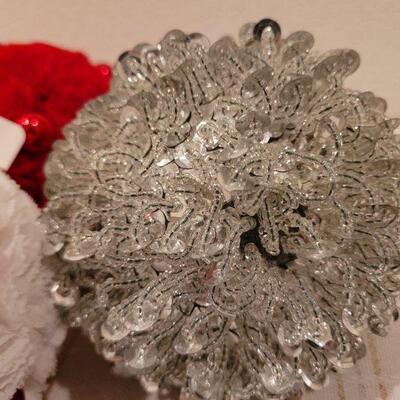 Lot 882: (4) Large MARTHA STEWART Soft Christmas Ornaments 