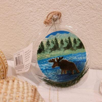 Lot 883: Assorted Christmas Ornaments feat. MARTHA STEWART 