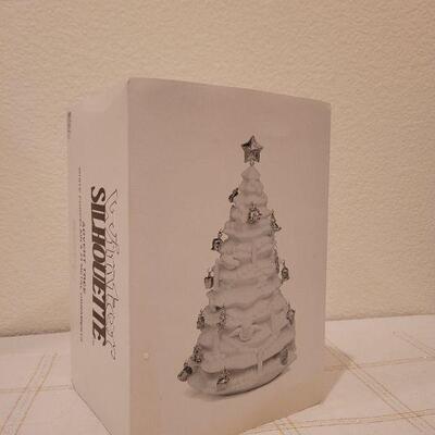 Lot 885: Department 56 White Porcelain ADVENT TREE w/ Metal Ornaments 