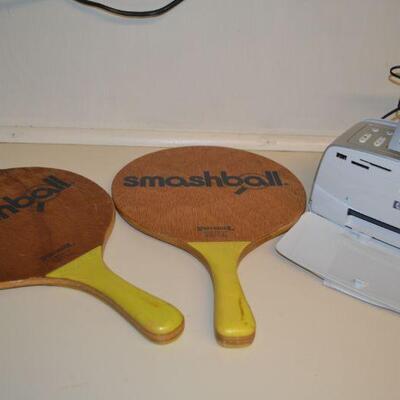 LOT 353 HP PHOTO PRINTER AND SMASH BALL PADDLES