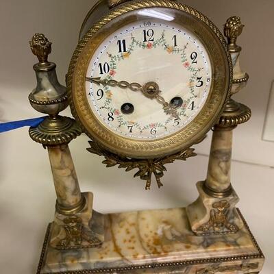 LOT 366.  MARBLE VINTAGE CLOCK AND CANDLES STICK SET 