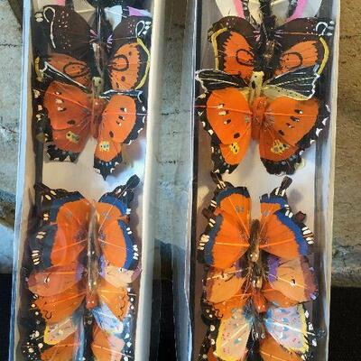 #711 Butterflies with silk wings 