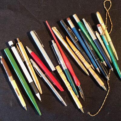 #745 Vintage Pens and Pencils Lot 