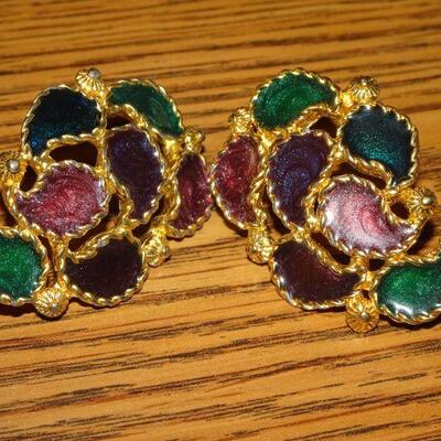 Lot #0090 - Gold Tone Colorful Clip on Earrings 