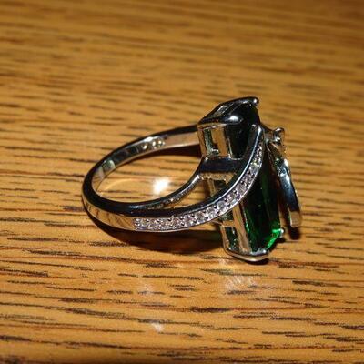 Lot #0086 Emerald Green Color Silver Tone Ring - Size 7