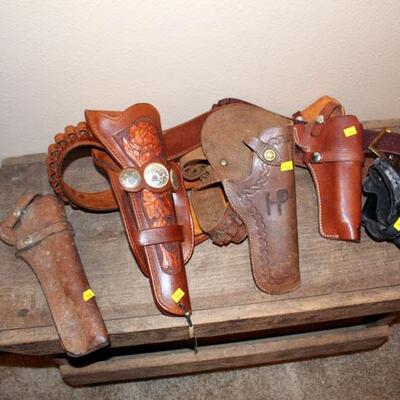 Lot of five leather holsters (#169)