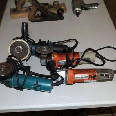 Lot of four corded angle grinders (#253)