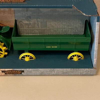 1931 GP - Ertl John Deere Tractor with Flare Box Wagon 