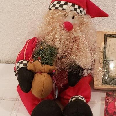 Lot 894: NEW  Victorian Christmas Rubber Stamps, Animated Santa and Candles and Holder