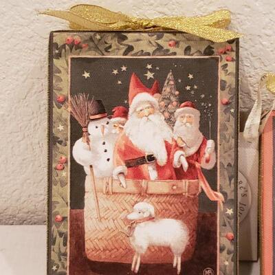 Lot 895: (3) New Christmas Pictures