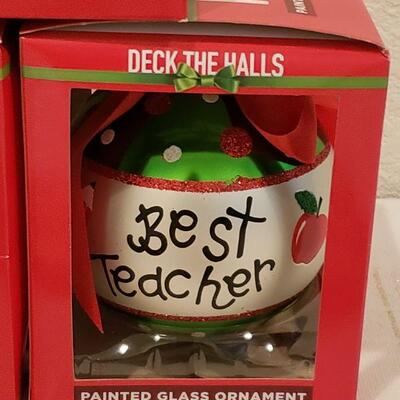 Lot 901: NEW Santa's Magic Key, (2) Best Teachers Ornaments and a Merry Christmas Ornament 