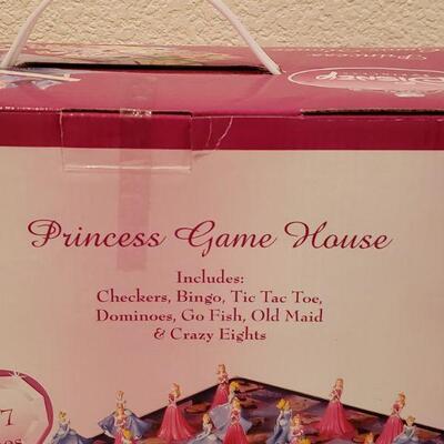 Lot 904: New Disney Princess Game House
