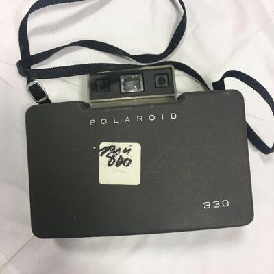 #42 Polaroid Automatic 330 Land Camera