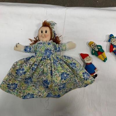 #94 Vintage Snow White Reversable Doll