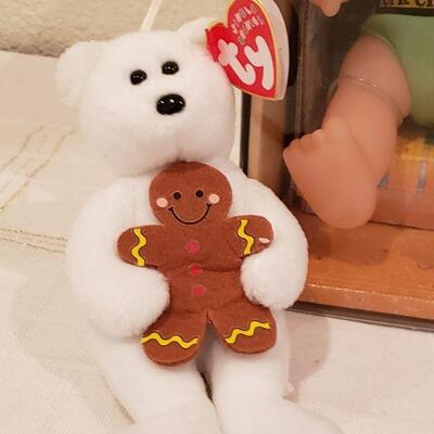 Lot 906: NEW Cabbage Patch Doll Set and Ty Beanie Baby Ornament 
