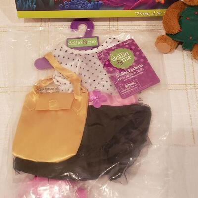 Lot 910: NEW Puzzle, 18" Doll Clothes Set, Lego LED Keychain and Ty Beanie Baby Ornament 