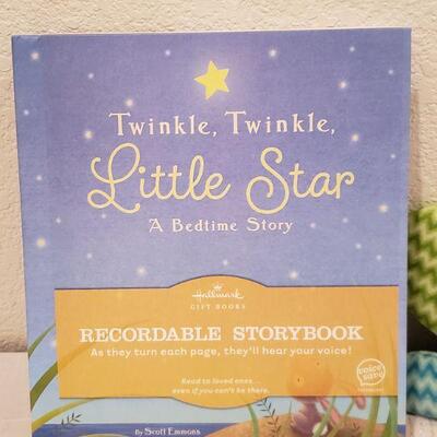 Lot 912: New Soft Glow Lightening Bug and Twinkle, Twinkle Little Star Recordable Book