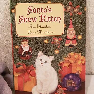 Lot 918: New Animated Kitty and Santa's Snow Kitten Book