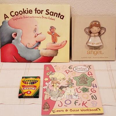 Lot 922: NEW Santa Book, Angel Book with Little Angel and Activity Pad & Crayons 