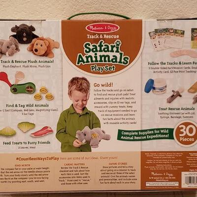 Lot 926: NEW Melissa & Doug Safari Animals Play Set, Activity Set and Soft Ornament 