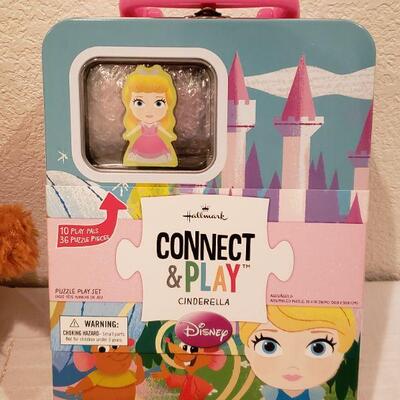 Lot 928: NEW Gift Lot